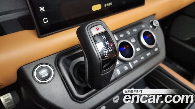 Land Rover Defender (L663) 110 P400 X, 2024 9