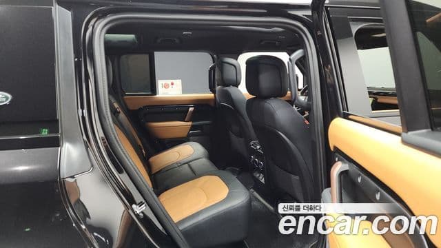 Land Rover Defender (L663) 110 P400 X, 2024 12