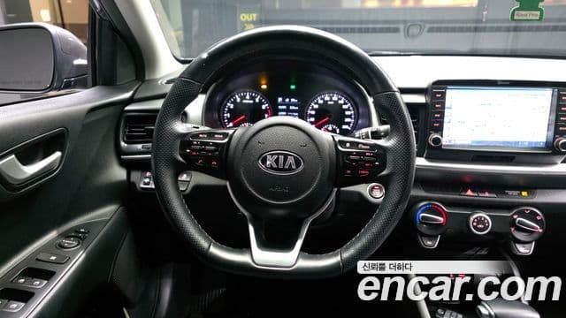 Kia Stonic Trendy, 2020 13