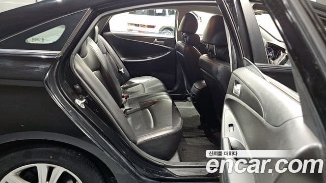 Hyundai YF Sonata Luxury, 2011 12