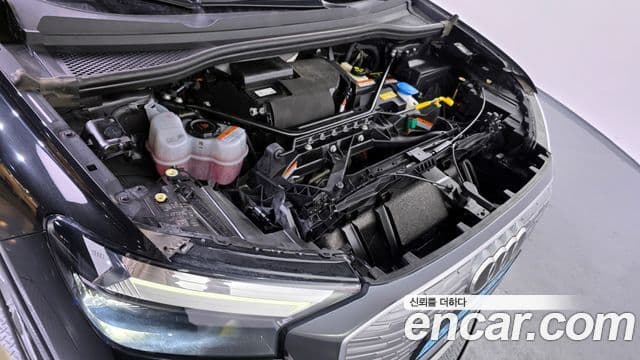 Audi Q4 e-Tron (F4), 2022 6