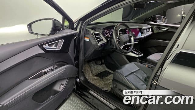 Audi Q4 e-Tron (F4), 2022 10