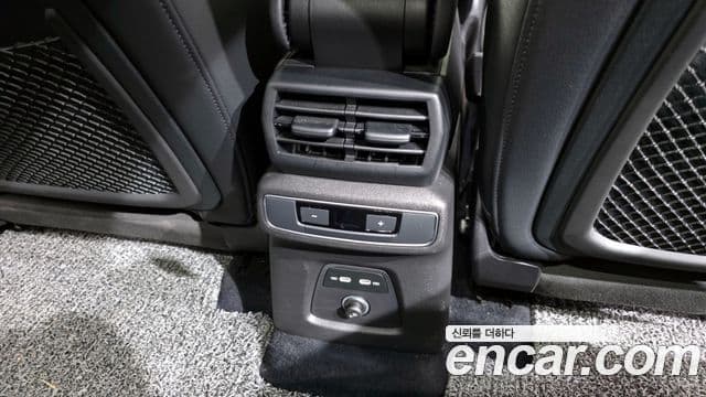 Audi Q4 e-Tron (F4), 2022 19