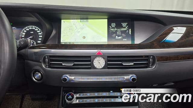 Genesis G90 Luxury, 2019 16