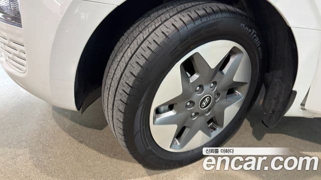 Hyundai Staria Modern, 2023 все фото