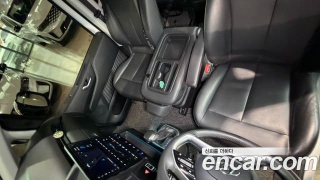 Hyundai Staria Modern, 2023 10