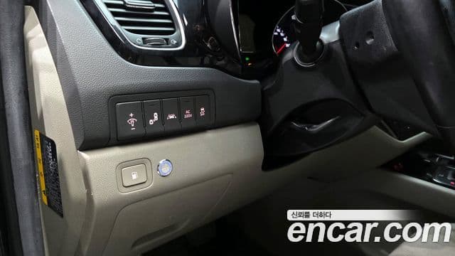 Kia All New Carnival Noblesse, 2016 16