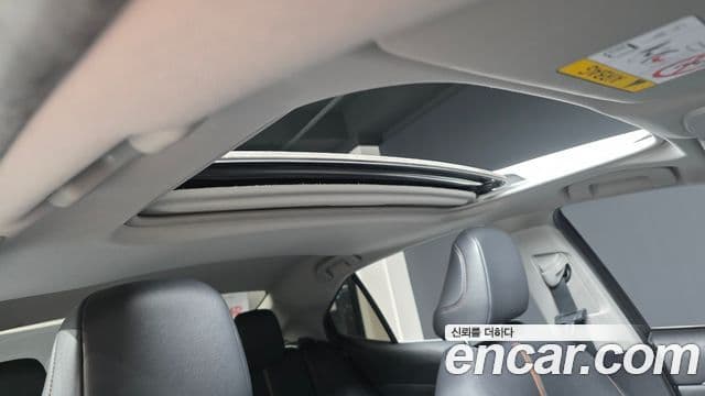 Toyota 캠리 (XV70) 2.5 XLE гибрид, 2019 17