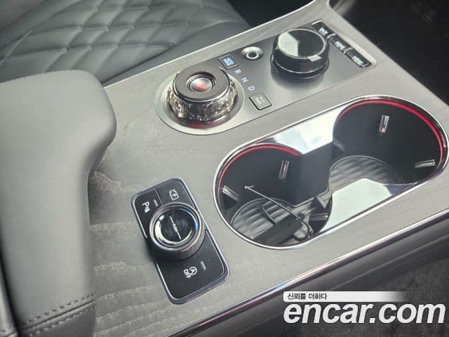 Genesis GV80 чёрный, 2025 7