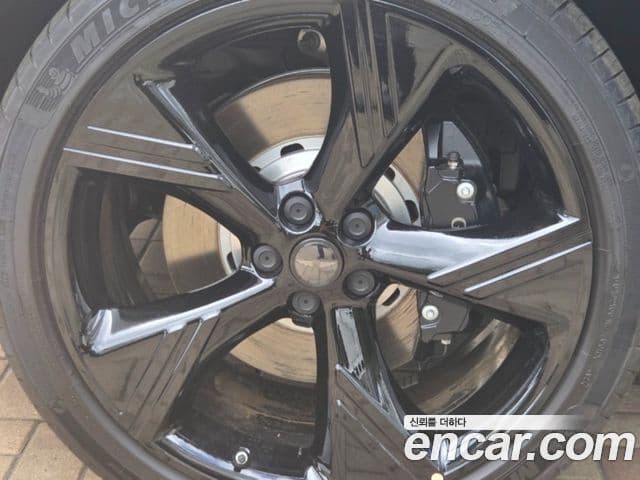 Genesis GV80 чёрный, 2025 12