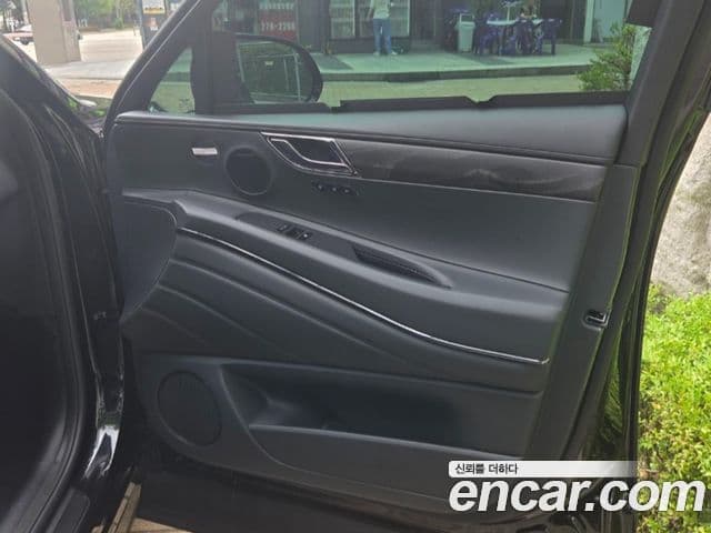 Genesis GV80 чёрный, 2025 13