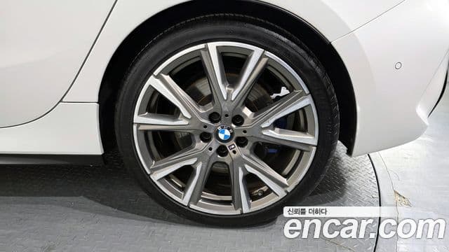 BMW 1시리즈 (F40), 2022 все фото