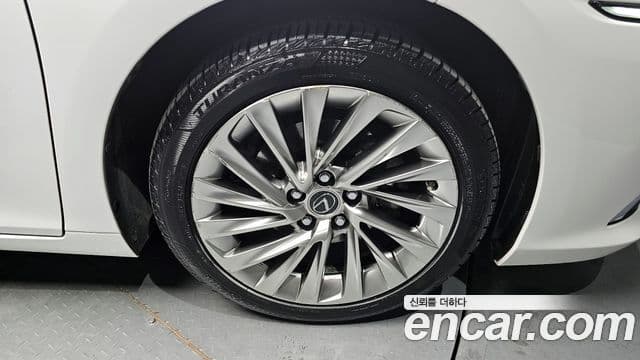 Lexus ES300h 7세대 Luxury Plus, 2021 все фото