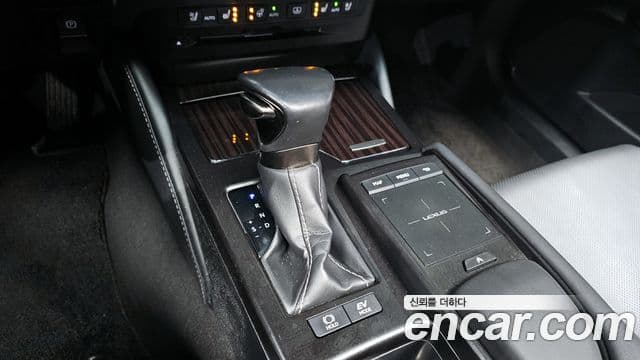 Lexus ES300h 7세대 Luxury Plus, 2021 9