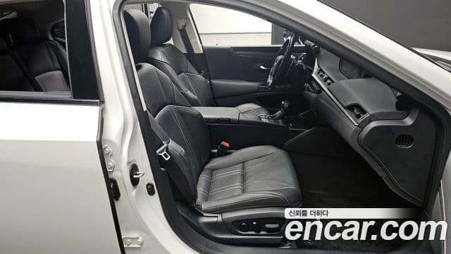 Lexus ES300h 7세대 Luxury Plus, 2021 10