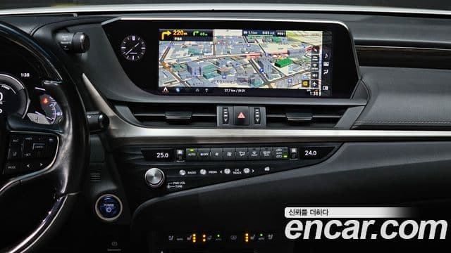 Lexus ES300h 7세대 Luxury Plus, 2021 14