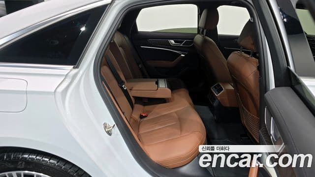 Audi A6 (C8) Premium, 2023 12