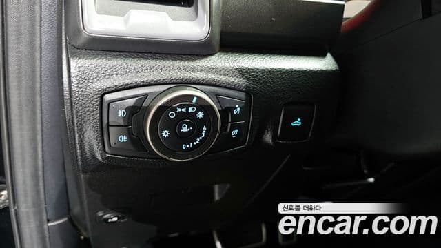 Ford 레인저 3세대 Raptor, 2022 17