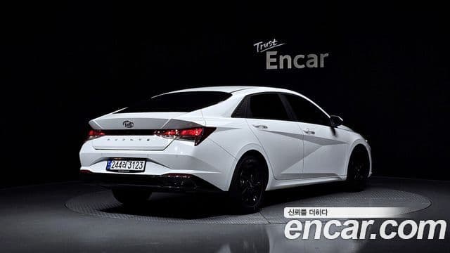 Hyundai Avante гибрид (CN7) Smart, 2023 2