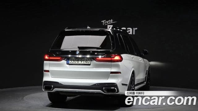 BMW X7 (G07) xDrive 40i M Sport 6인승, 2022 4