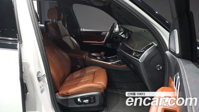 BMW X7 (G07) xDrive 40i M Sport 6인승, 2022 10