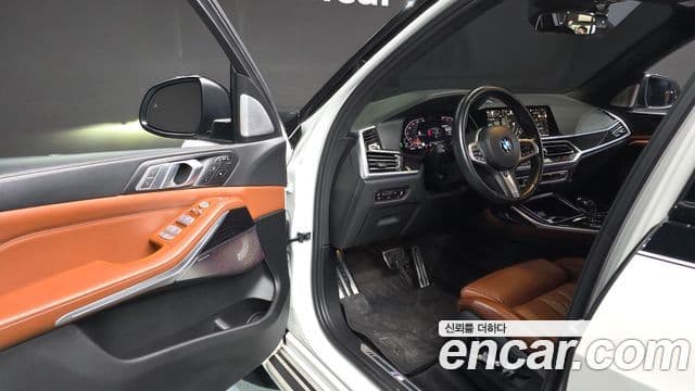 BMW X7 (G07) xDrive 40i M Sport 6인승, 2022 11
