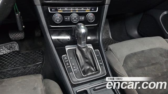 Volkswagen Гольф 7세대, 2014 9