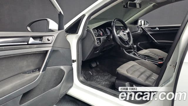 Volkswagen Гольф 7세대, 2014 10