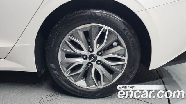 Kia K5 гибрид 3세대 Prestige, 2023 все фото