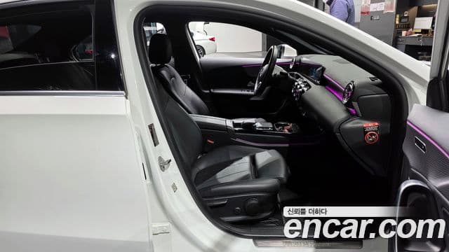 Mercedes-Benz A-класс W177 A200d седан, 2021 10