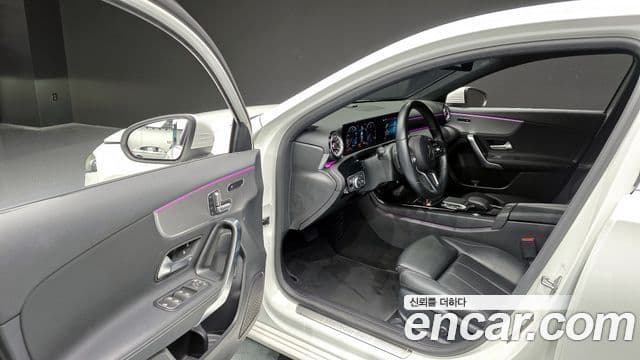 Mercedes-Benz A-класс W177 A200d седан, 2021 11