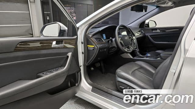 Hyundai LF Sonata 2.0 Smart, 2015 11