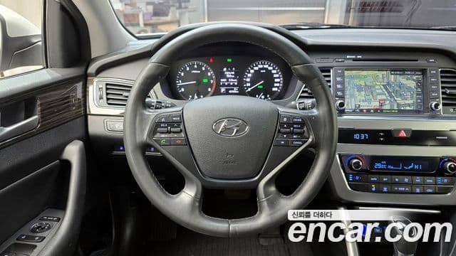 Hyundai LF Sonata 2.0 Smart, 2015 13