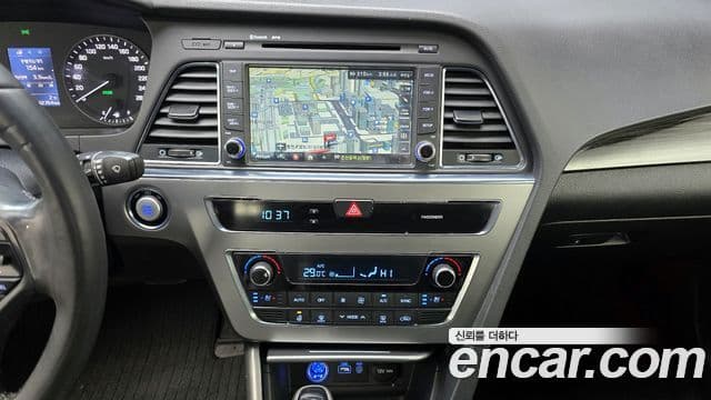 Hyundai LF Sonata 2.0 Smart, 2015 14