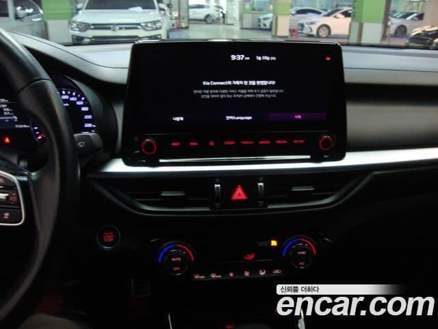 Kia The / новый New K3 2세대 Signature, 2023 7