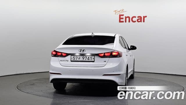 Hyundai Avante AD 1.6 GDI Value Plus, 2018 4