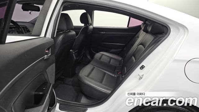 Hyundai Avante AD 1.6 GDI Value Plus, 2018 11