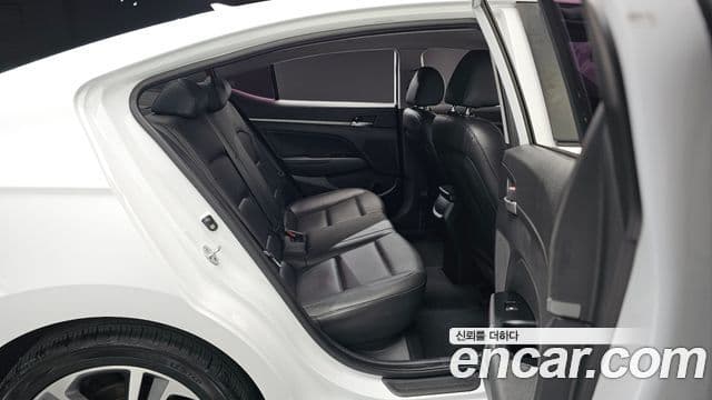 Hyundai Avante AD 1.6 GDI Value Plus, 2018 13