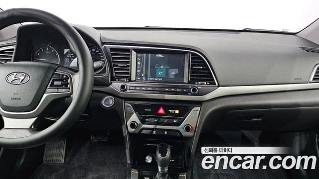 Hyundai Avante AD 1.6 GDI Value Plus, 2018 18