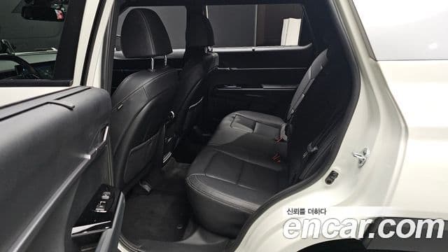 KG모빌리티(SsangYong) Torres T7, 2023 12