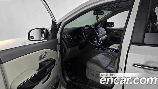 Kia All New Carnival Prestige, 2016 10