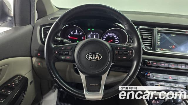 Kia All New Carnival Prestige, 2016 13