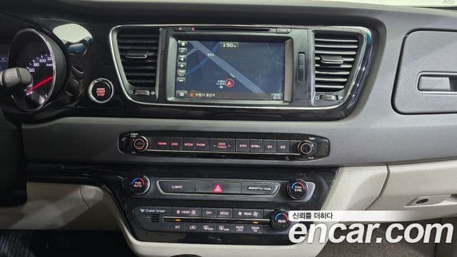 Kia All New Carnival Prestige, 2016 14