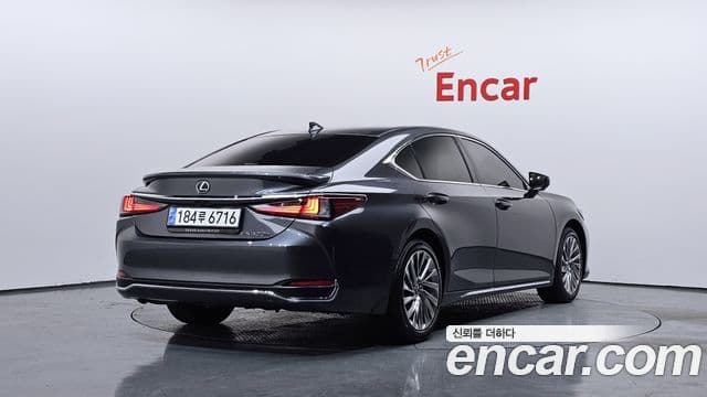 Lexus ES300h 7세대 Executive, 2026 2