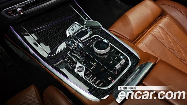 BMW X7 (G07) xDrive 40i M Sport 6인승, 2020 9