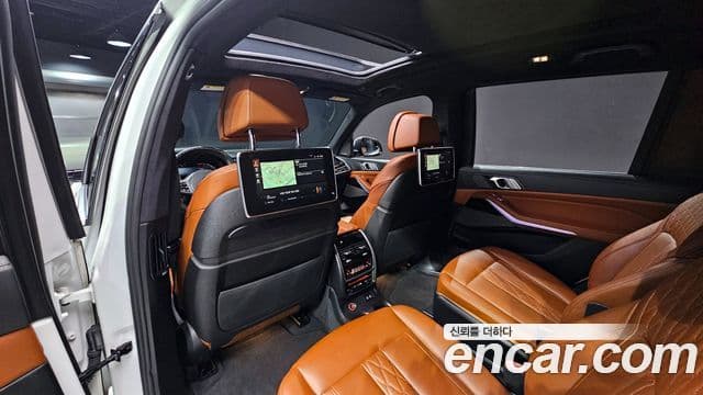 BMW X7 (G07) xDrive 40i M Sport 6인승, 2020 12