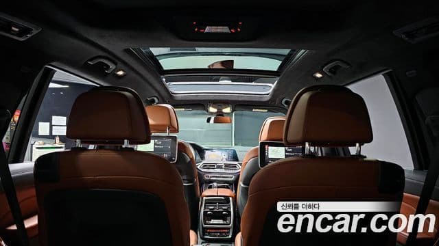 BMW X7 (G07) xDrive 40i M Sport 6인승, 2020 13