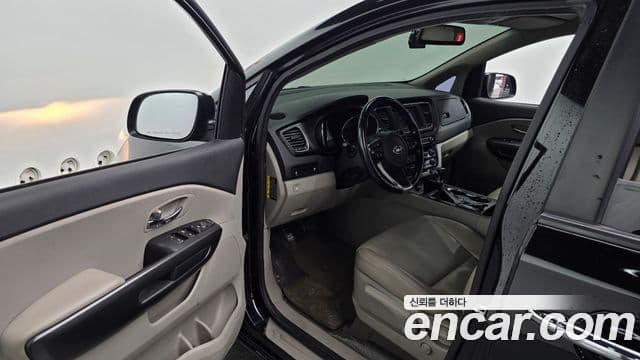 Kia The / новый New Carnival Luxury, 2019 10