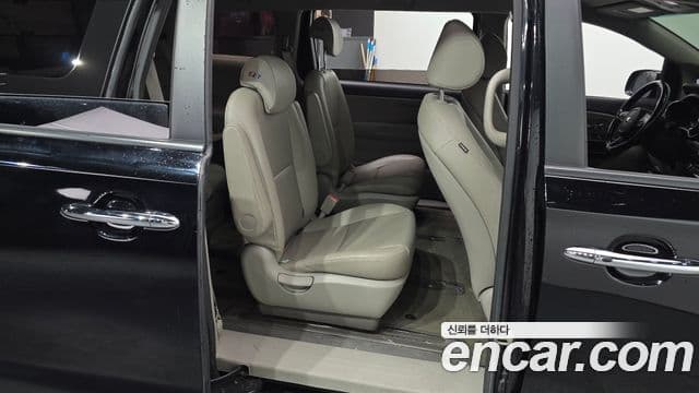 Kia The / новый New Carnival Luxury, 2019 12