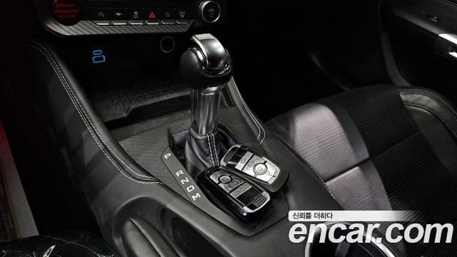 Ford Mustang 7세대 2.3 EcoBoost Premium купе, 2024 9